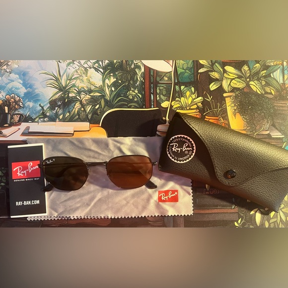 Ray-Ban Other - Ray-Ban Black Eyewear & Leather Case